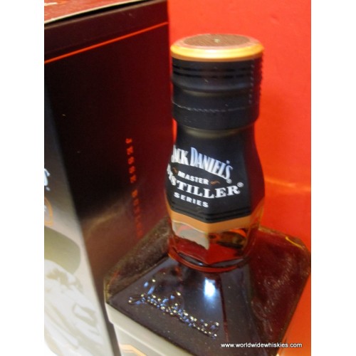 Jack Daniel's 700ml✕2本、1000ml✕1本、3本セット ジャックダニエル飲み比べ2本セット ジャックダニエル ブラック
